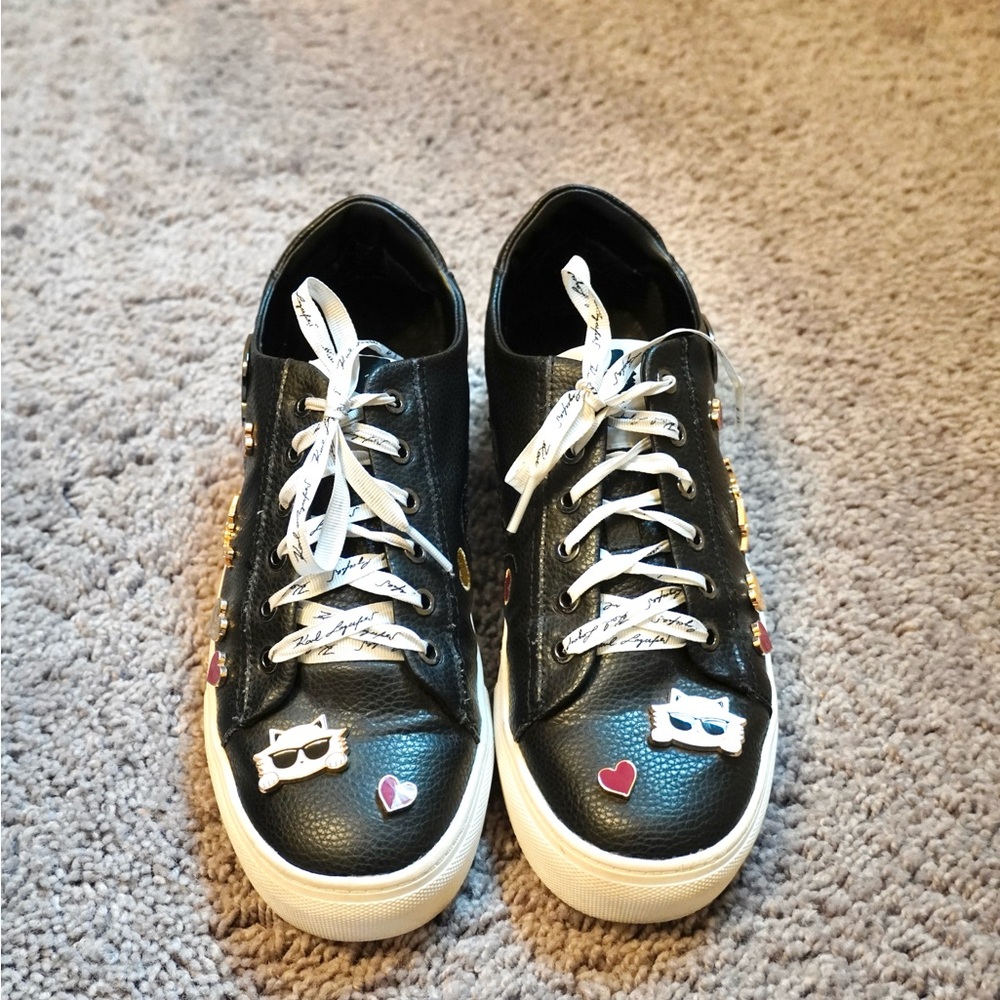 KARL LAGERFELD PARIS
Cate Pins Lace-Up Platform Sneakers- FINAL SALE